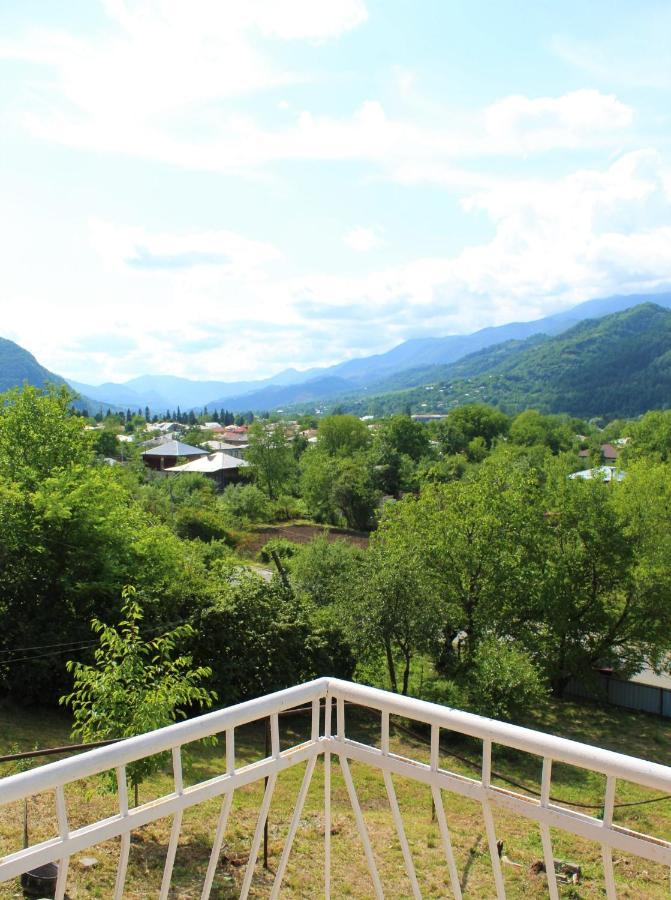 Guest House Racha Ambrolauri Kültér fotó
